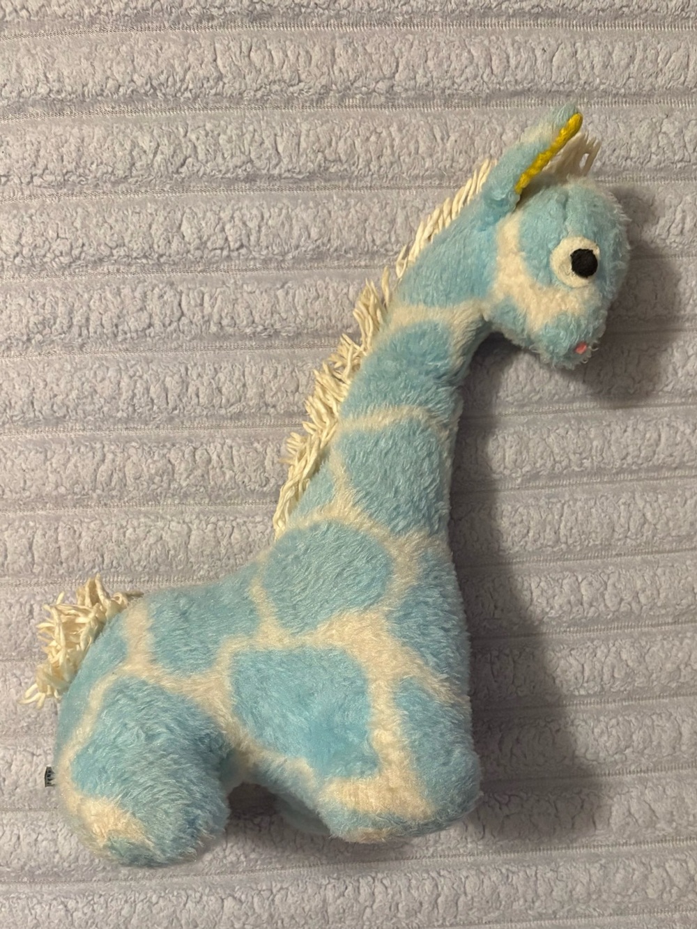 Vintage EDEN Plush Giraffe, circa 1974, NYC USA